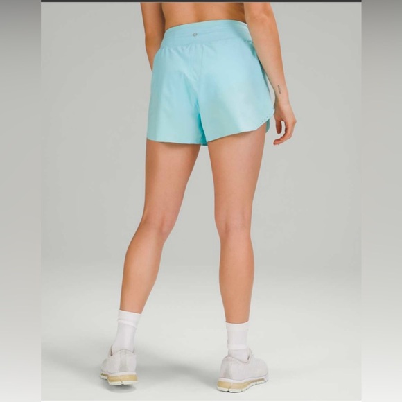Lululemon Find Your Pace Short 3" *Lined
Icing Blue
Size 4 - Picture 4 of 8
